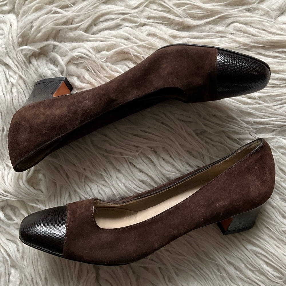 Salvatore Ferragamo Brown Suede Leather Snake Embossed Toe Cap Pump Heels Size 8